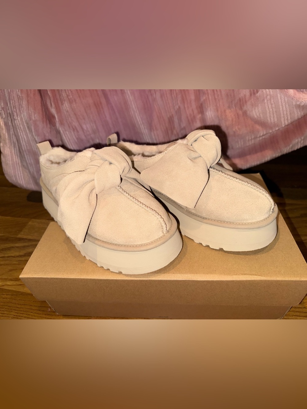 UGG Women’s Platform Slip on Bow